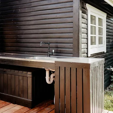 Life In Intimate Wooden בית נופש