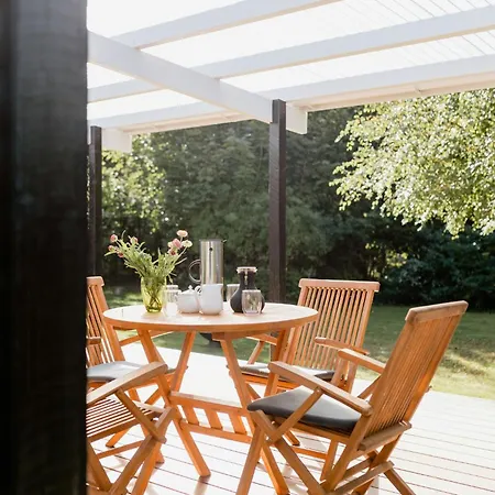 Life In Intimate Wooden Dronningmølle